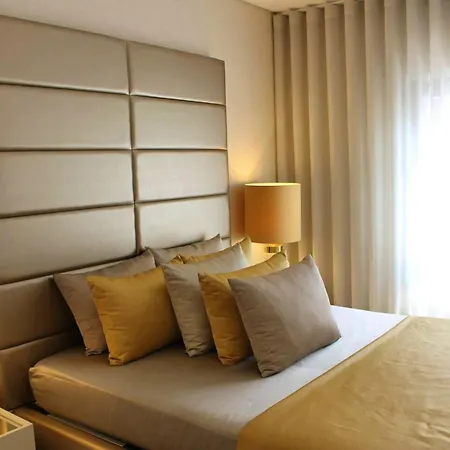 2 Bedrooms With Shared Pool And Wifi At *