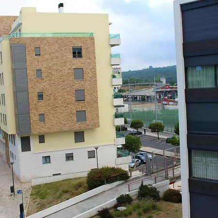 Apartment 2 Bedrooms With Shared Pool And Wifi At